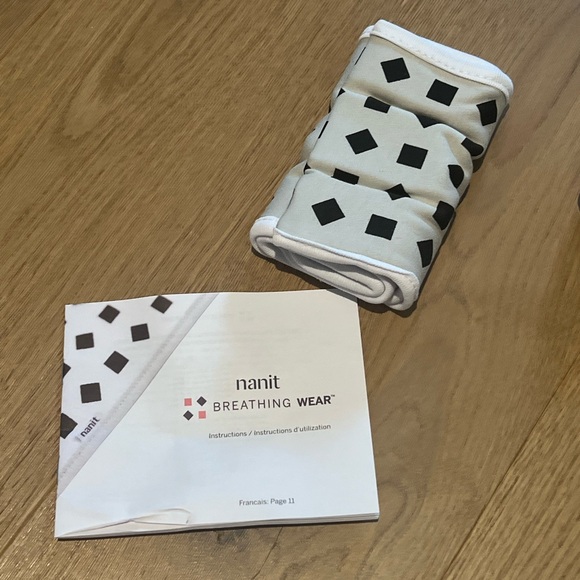 NWT Nanit breathing band- size small (0-3 m) - Picture 2 of 3